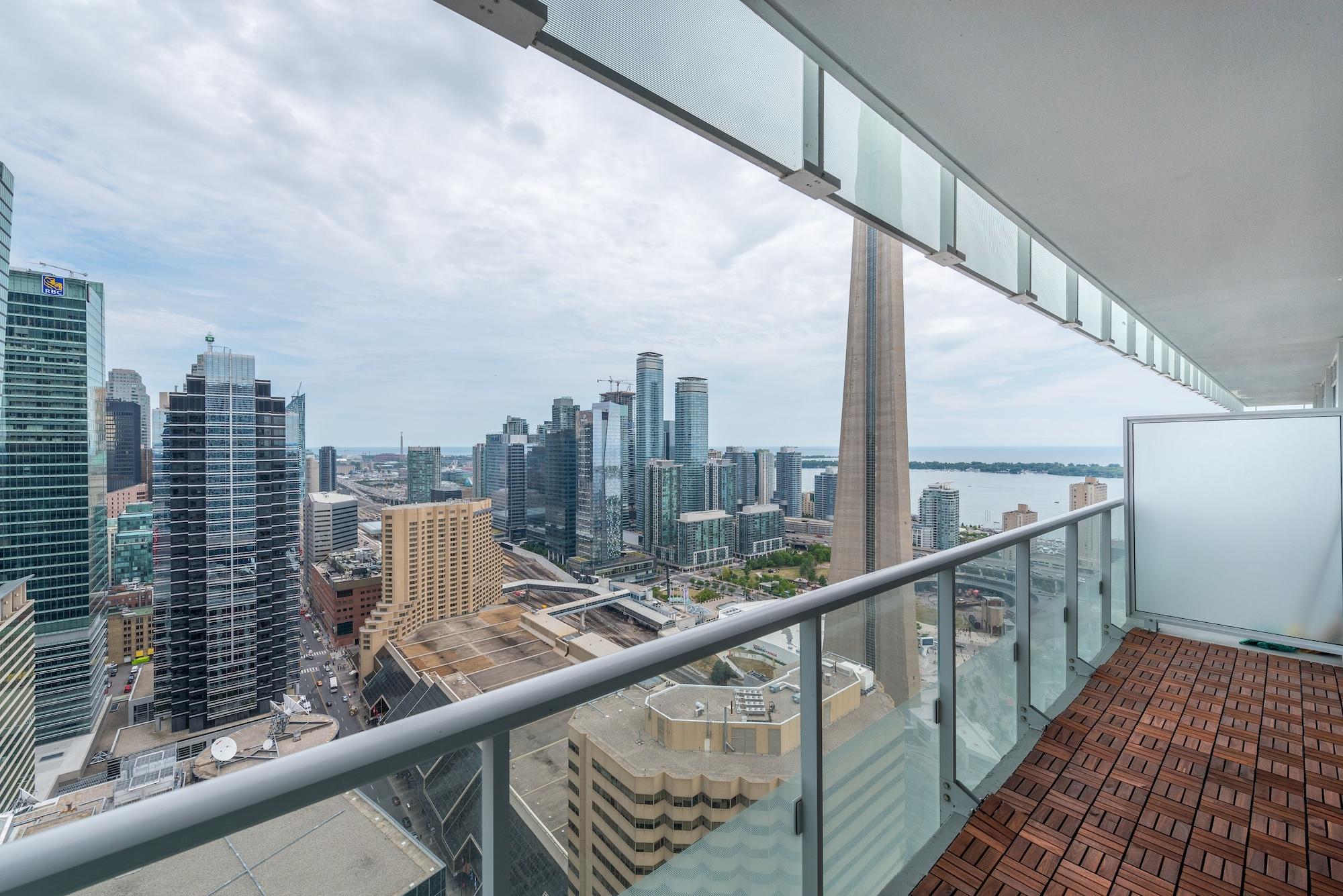 טורונטו Grand Royal Condos - Cn Tower מראה חיצוני תמונה