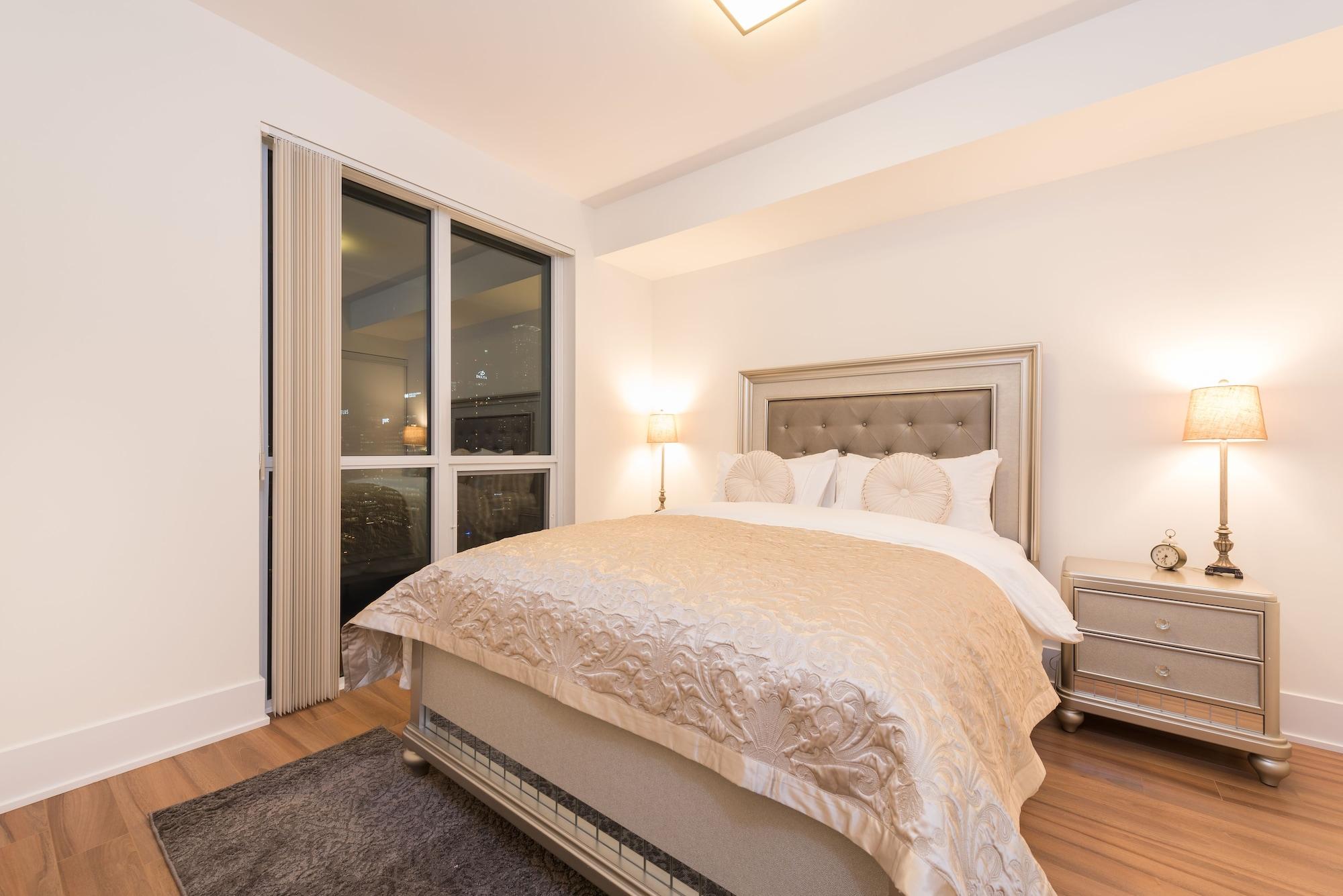 טורונטו Grand Royal Condos - Cn Tower מראה חיצוני תמונה
