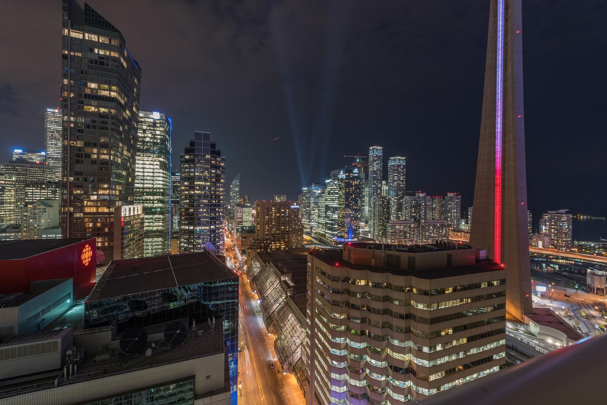 טורונטו Grand Royal Condos - Cn Tower מראה חיצוני תמונה