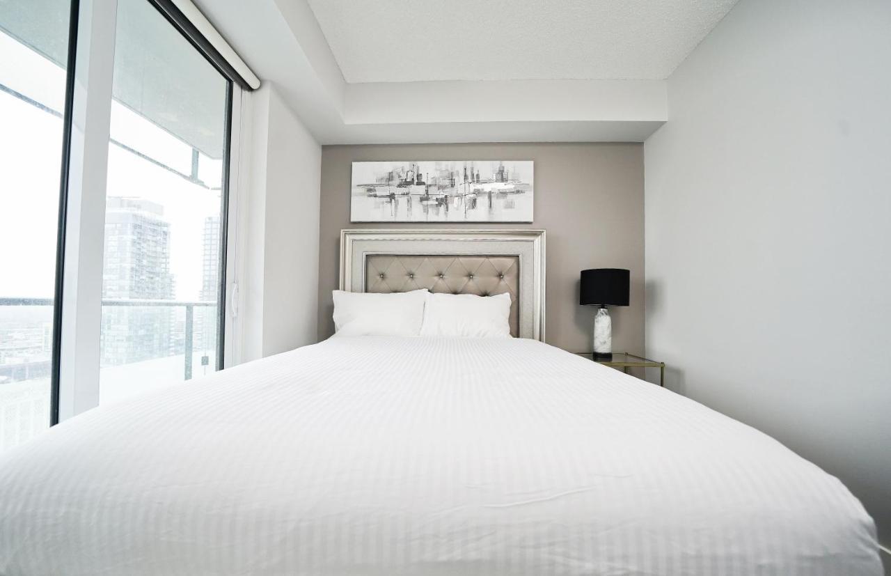 טורונטו Grand Royal Condos - Cn Tower מראה חיצוני תמונה