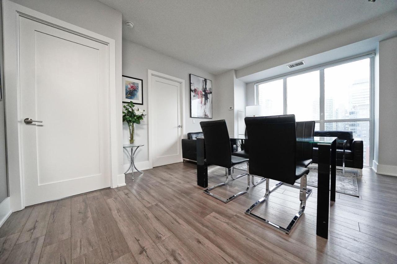 טורונטו Grand Royal Condos - Cn Tower מראה חיצוני תמונה