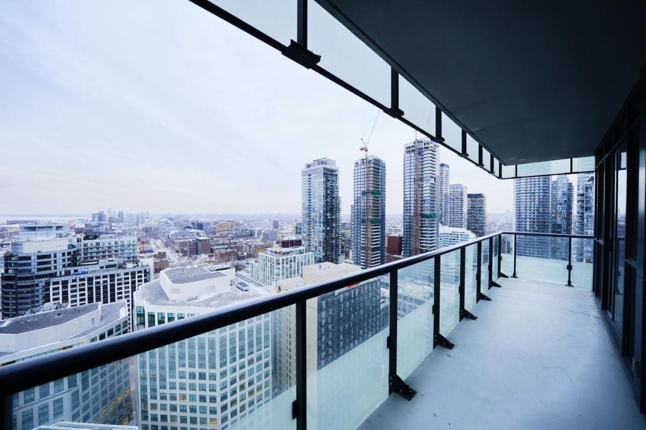 טורונטו Grand Royal Condos - Cn Tower מראה חיצוני תמונה