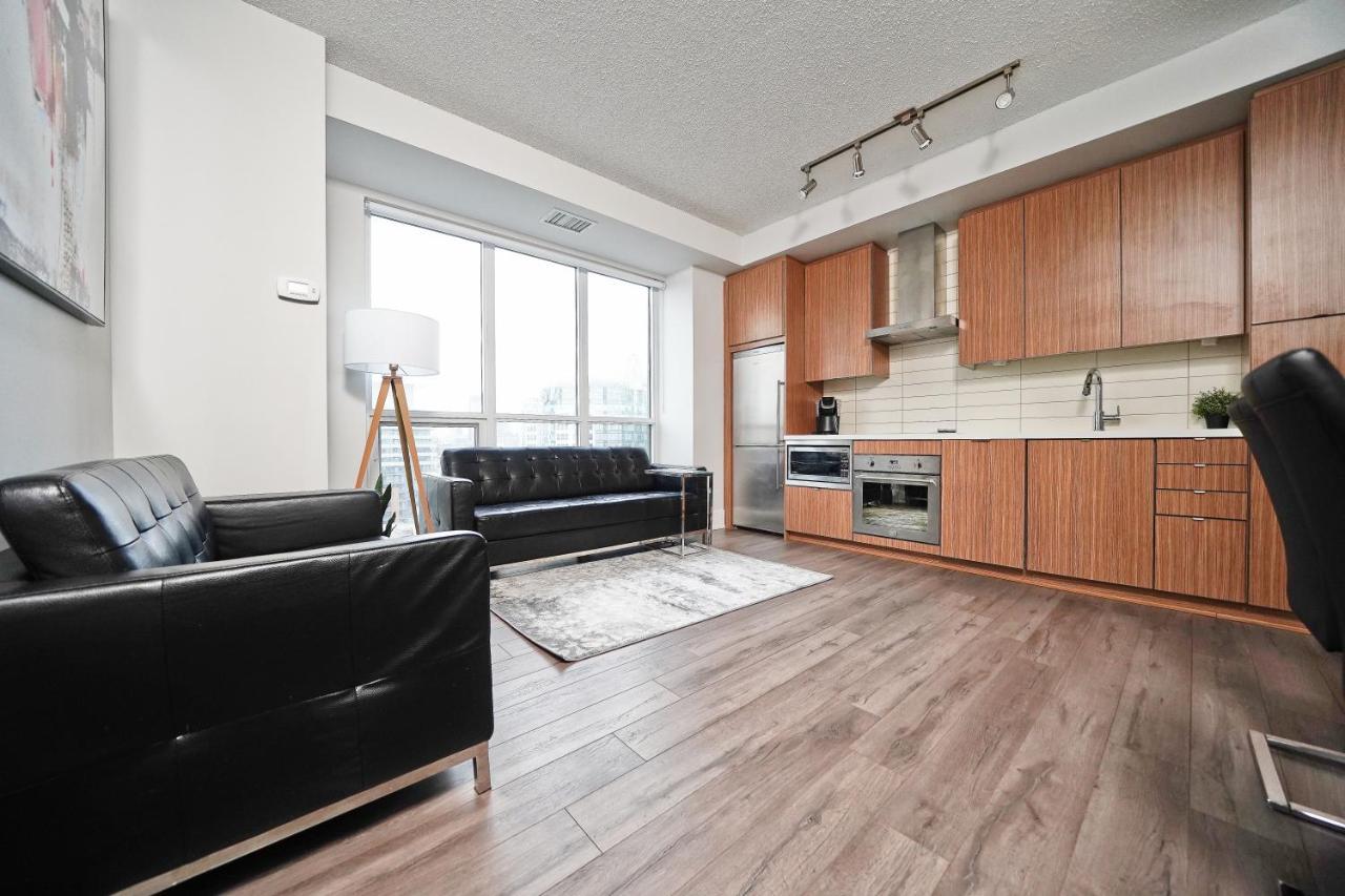טורונטו Grand Royal Condos - Cn Tower מראה חיצוני תמונה