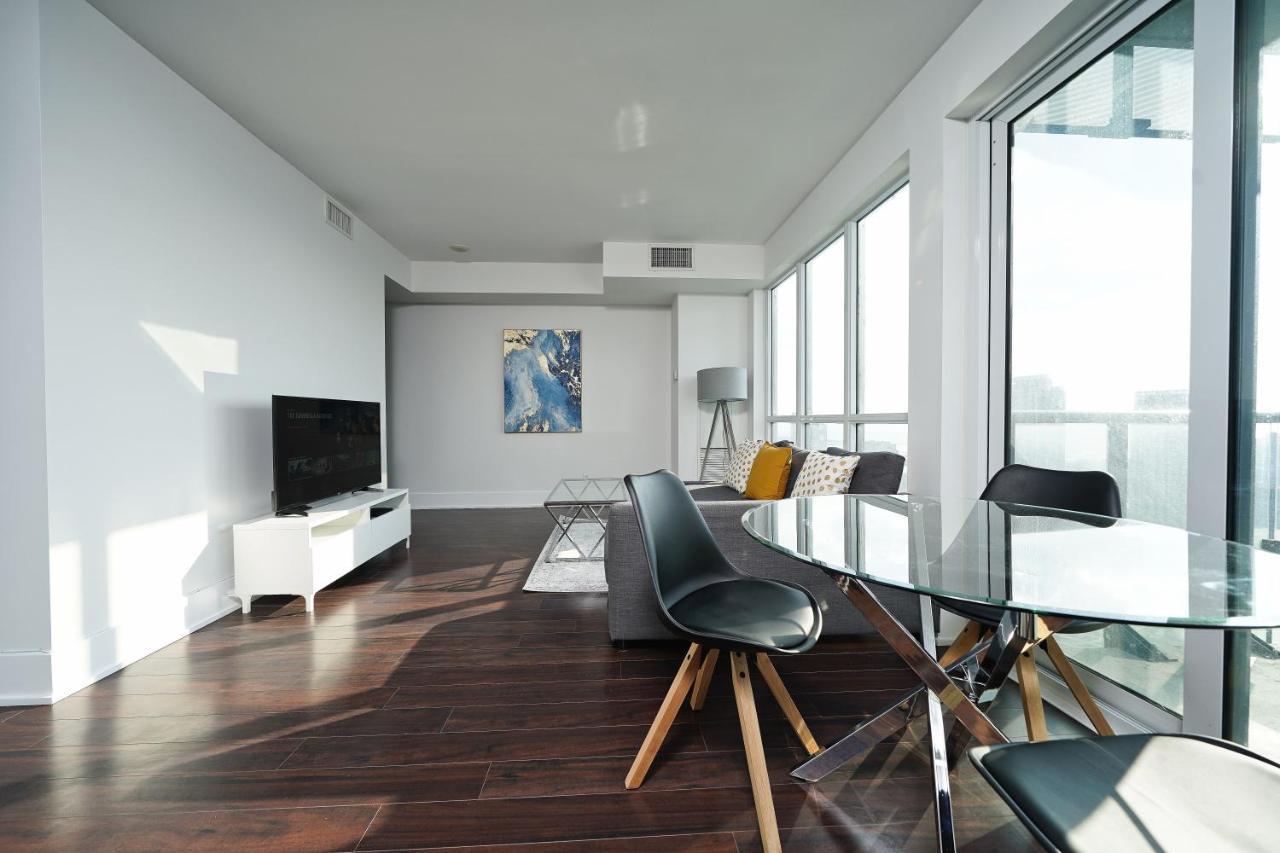 טורונטו Grand Royal Condos - Cn Tower מראה חיצוני תמונה