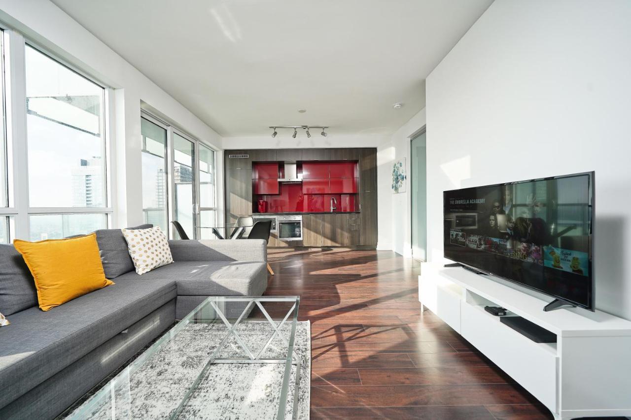 טורונטו Grand Royal Condos - Cn Tower מראה חיצוני תמונה