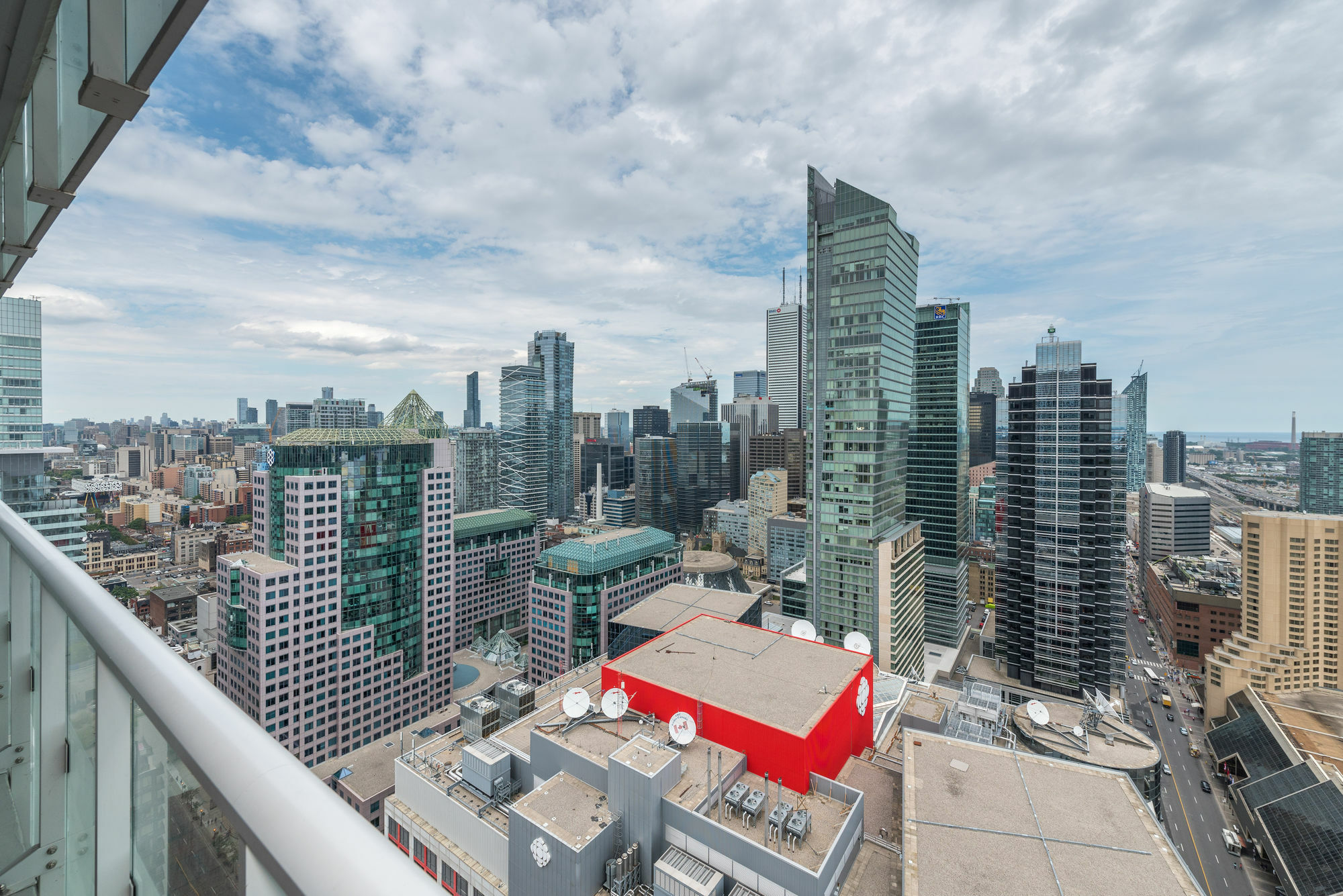 טורונטו Grand Royal Condos - Cn Tower מראה חיצוני תמונה